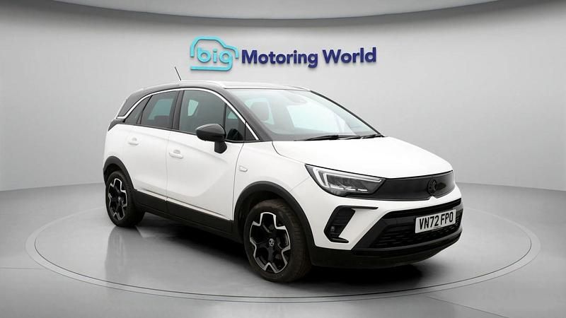 Used Vauxhall Crossland Ultimate 109 HP (80 kW) 2022 White SUV