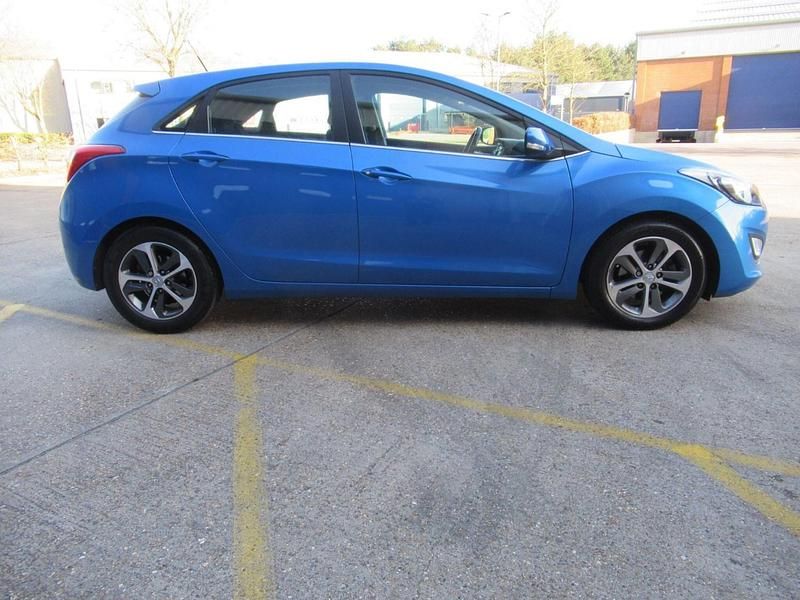 Used Hyundai i30 SE 2016 Blue Hatchback