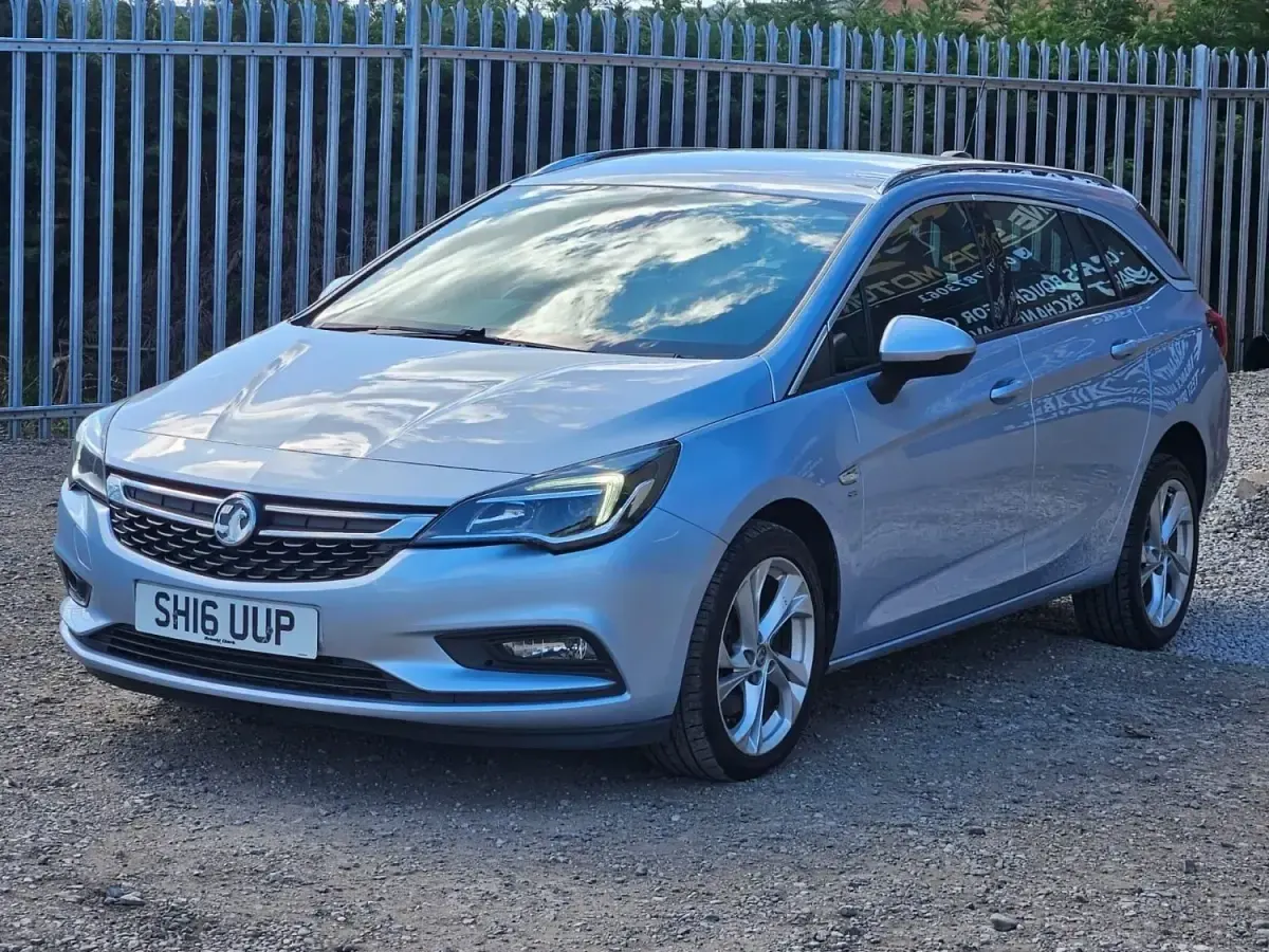 Second-hand Vauxhall Astra SRi 136 CP (100 kW) 2016 Argintiu Break