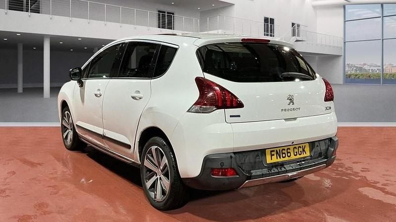 Used Peugeot 3008 Allure 2016 White Hatchback