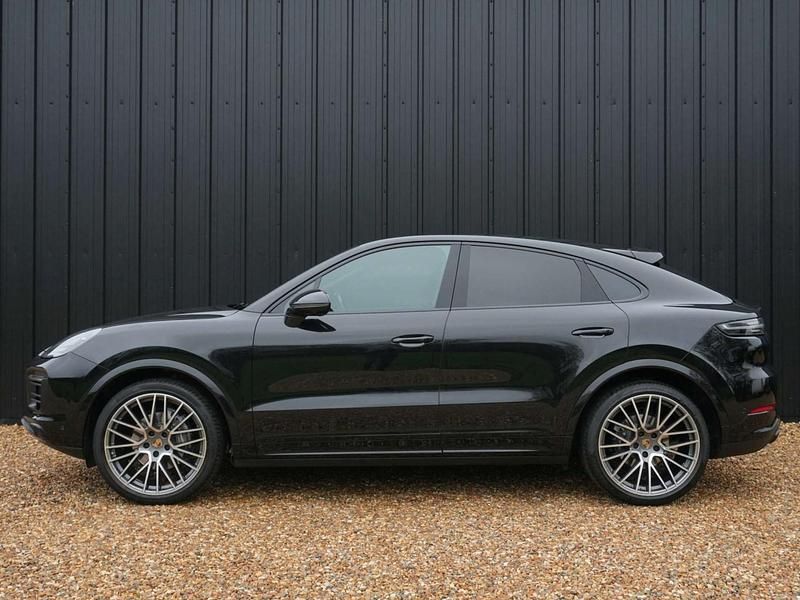 Used Porsche Cayenne Platinum Edition 2022 Black SUV