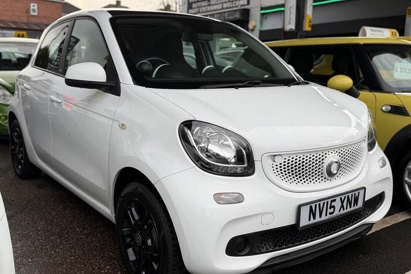 Used Smart ForFour Prime 71 HP (52 kW) 2015 White Hatchback