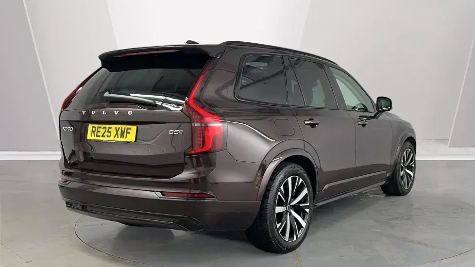 Used Volvo XC90 Plus 455 HP (334 kW) 2025 Red SUV