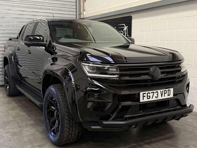 Black Used 2023 VW Amarok Style Pickup | £32,489 (Fair price) - Image 1/4