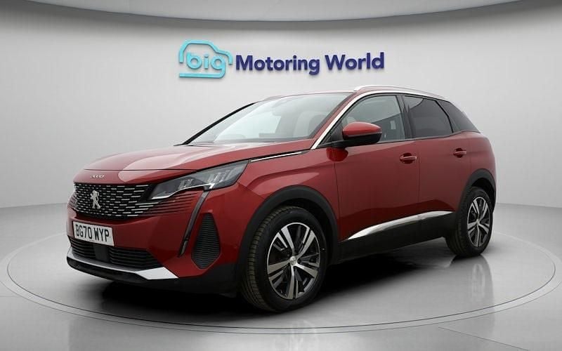 Used Peugeot 3008 Allure Premium 131 HP (96 kW) 2021 Red SUV