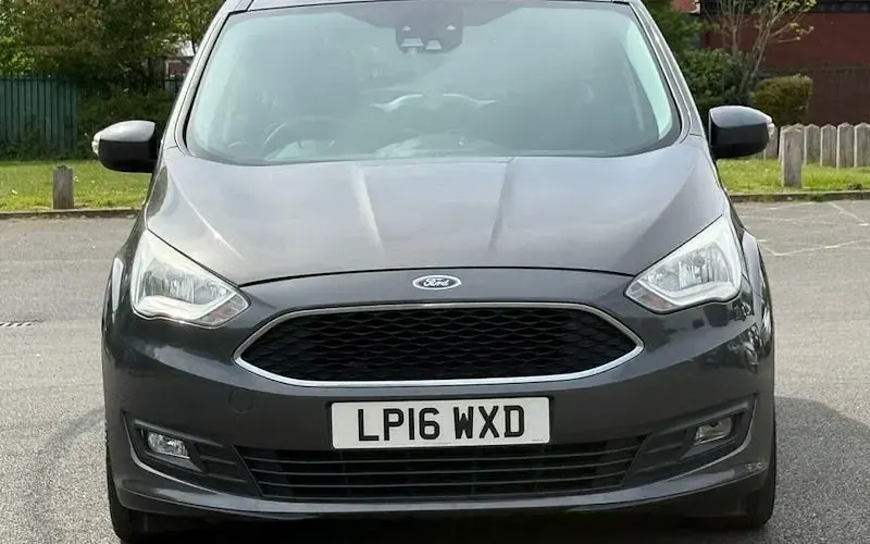 Used Ford Grand C-Max Zetec 120 HP (88 kW) 2019 MPV