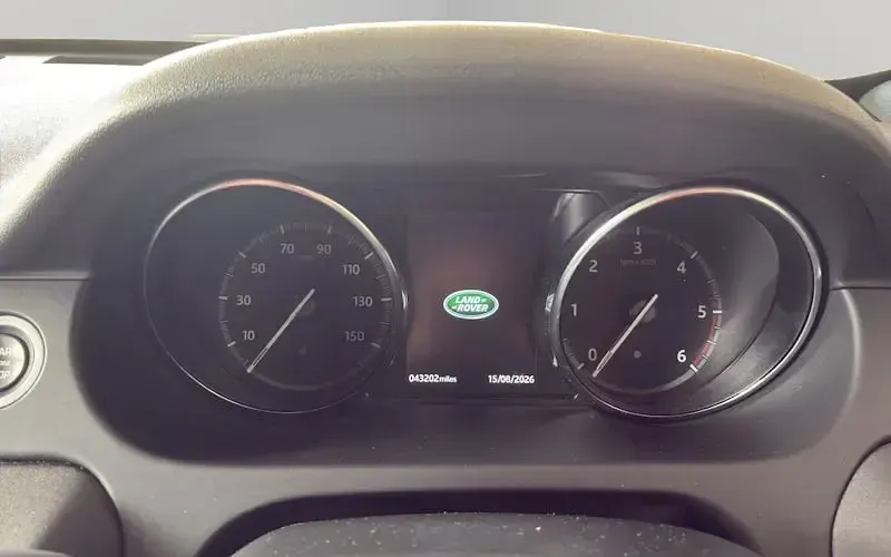 Used Land Rover Discovery Sport Landmark 180 HP (132 kW) 2019 Black SUV