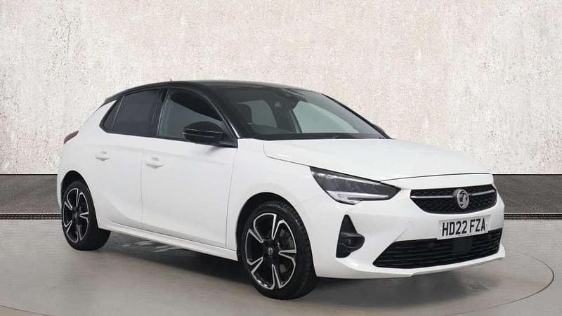 White Used 2022 Vauxhall Corsa Edition Hatchback | £11,999 (Fair price) - Image 1/4