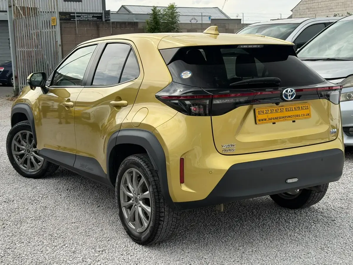 Used Toyota Yaris Cross 2022 Gold SUV