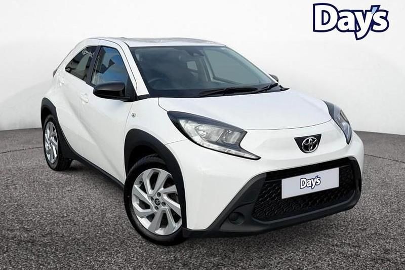 White Used 2022 Toyota Aygo PURE Hatchback | £11,638 (Fair price) - Image 1/1