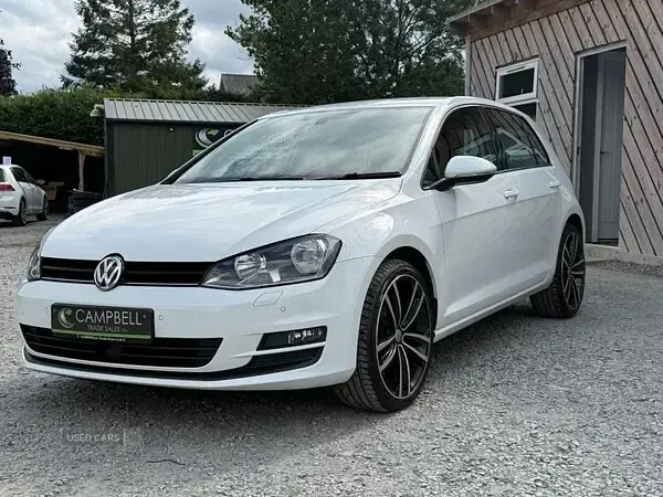 Used VW Golf VII Edition 110 HP (80 kW) 2016 White Hatchback