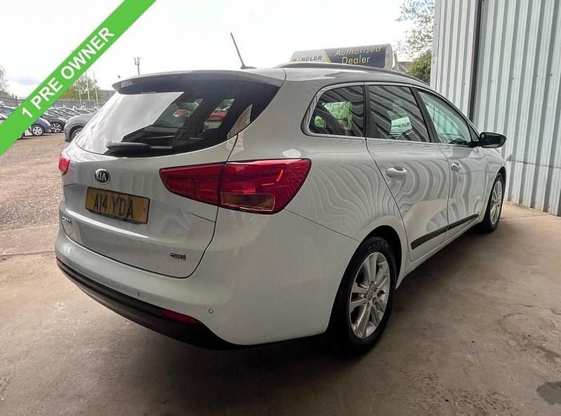 Used Kia Ceed Sportswagon 126 HP (92 kW) 2013 White Estate