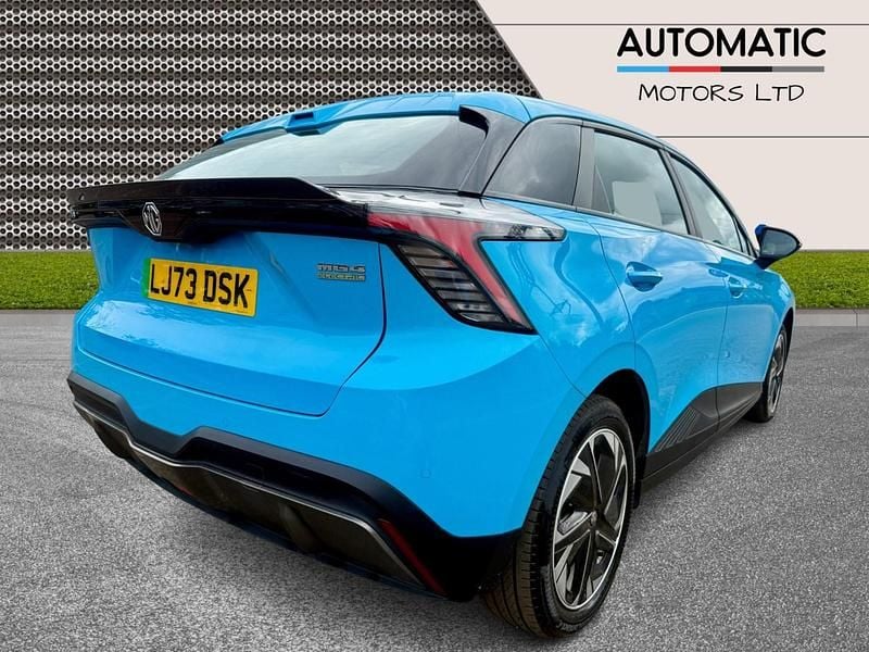 Used MG MG4 EV SE 63 kW (87 HP) 2023 Blue Hatchback
