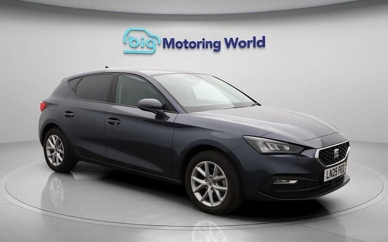 Used 2026 Seat Leon SE Hatchback | £18,500 - Image 1/4