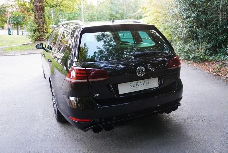 Used VW Golf VII R 310 HP (228 kW) 2017 Black Estate