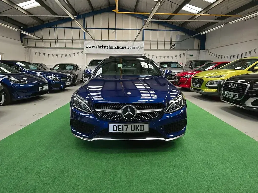 Begagnad Mercedes C250 AMG line 2017 Blå Sportkupé
