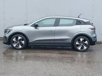 Used Renault Megane E-Tech Equilibre 159 kW (217 HP) 2022 Grey Hatchback