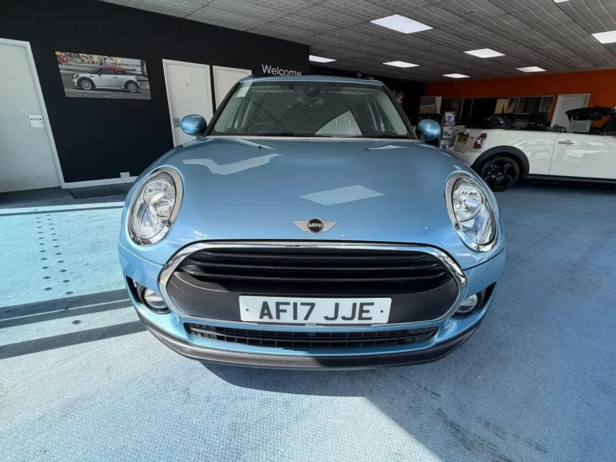 Usado Mini One Clubman 2017 Azul Familiar