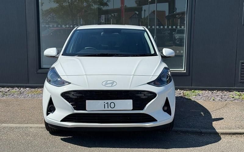 New Hyundai i10 Premium 63 HP (46 kW) 2025 Atlas white Hatchback