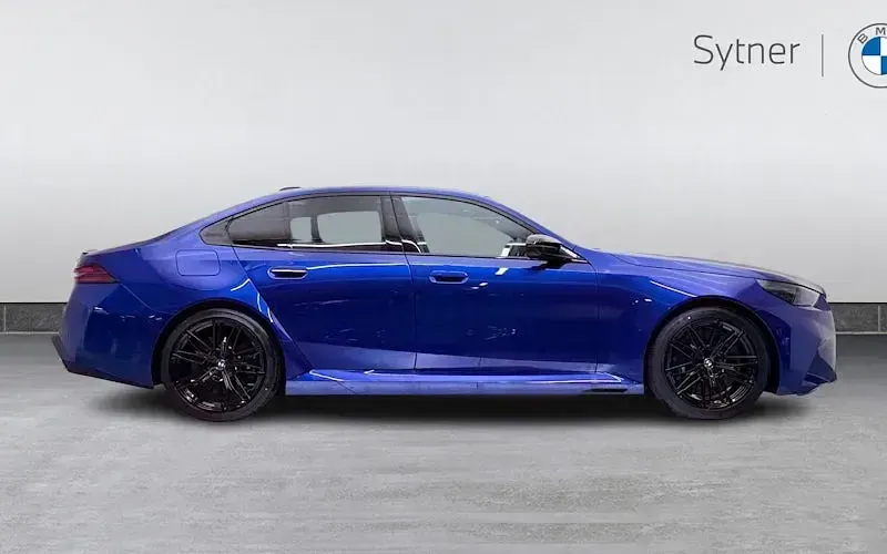New BMW M5 727 HP (534 kW) 2026 Sedan