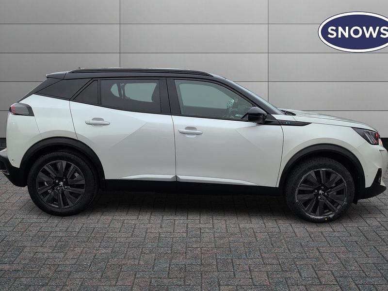 Used Peugeot e-2008 Premium 100 kW (136 HP) 2022 White SUV
