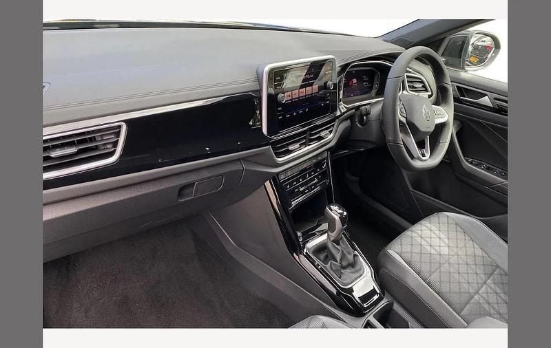 Used VW T-Roc R-line 150 HP (110 kW) 2025 Grenadilla black SUV