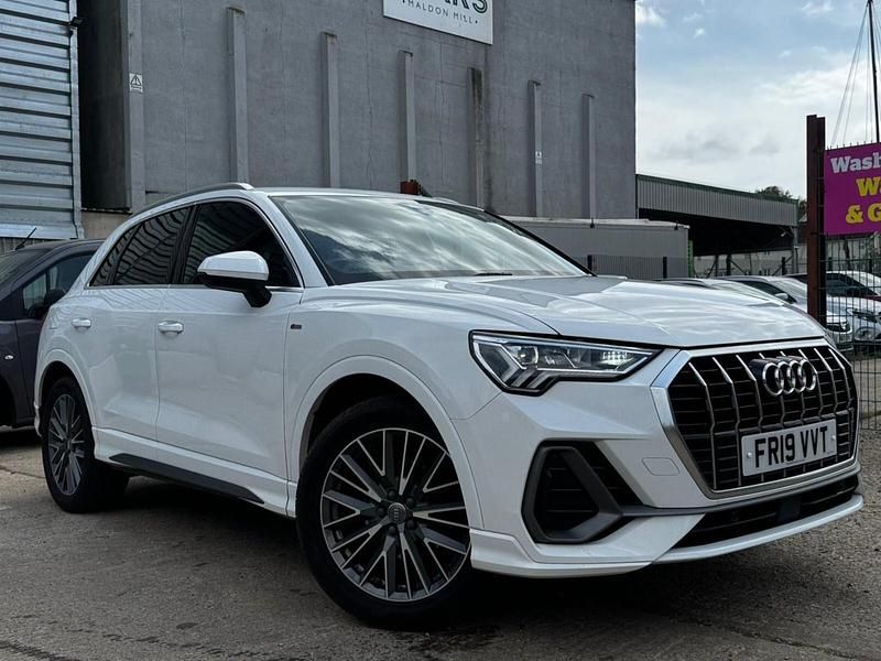 White Used 2019 Audi Q3 S-Line SUV | £15,500 (A bit pricey) - Image 1/4