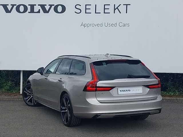 Used Volvo V90 Ultimate 247 HP (181 kW) 2024 Grey Estate