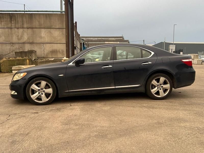 Used Lexus LS460 2008 Blue Sedan