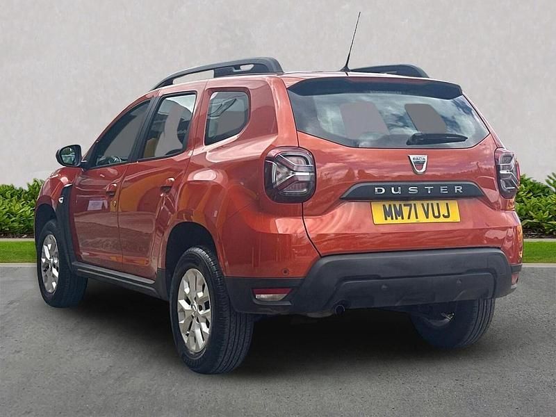 Used Dacia Duster Comfort 100 HP (73 kW) 2022 Orange SUV