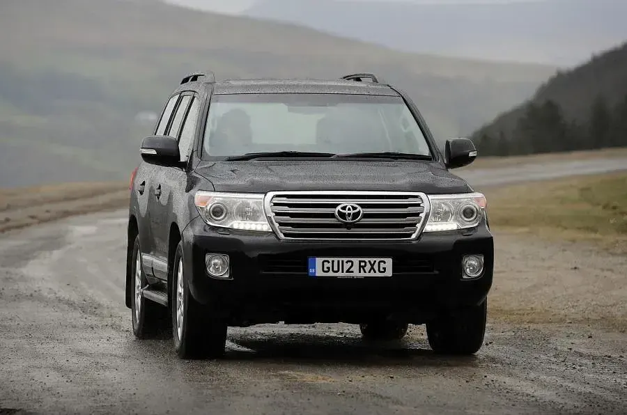 Used Toyota Land Cruiser 201 HP (147 kW) 2006 Not supplied SUV