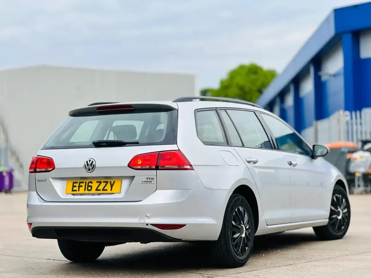 Używany VW Golf VII S 110 KM (80 kW) 2016 Srebrny Kombi