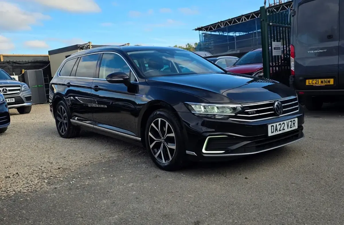 Used VW Passat GTE 218 HP (160 kW) 2022 Black Estate