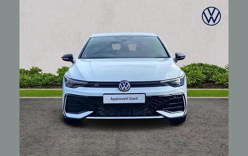 New VW Golf VIII Black Edition 147 HP (108 kW) 2026 White Hatchback