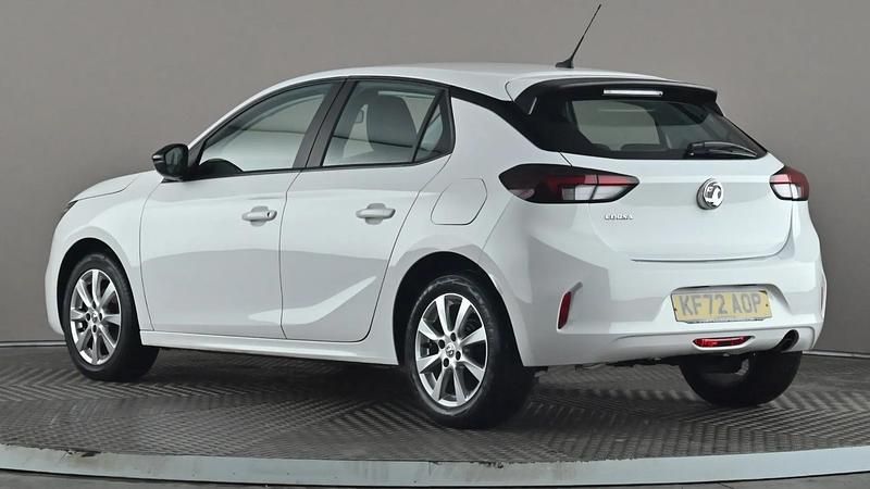 Used Vauxhall Corsa Design Edition 75 HP (55 kW) 2023 White Hatchback