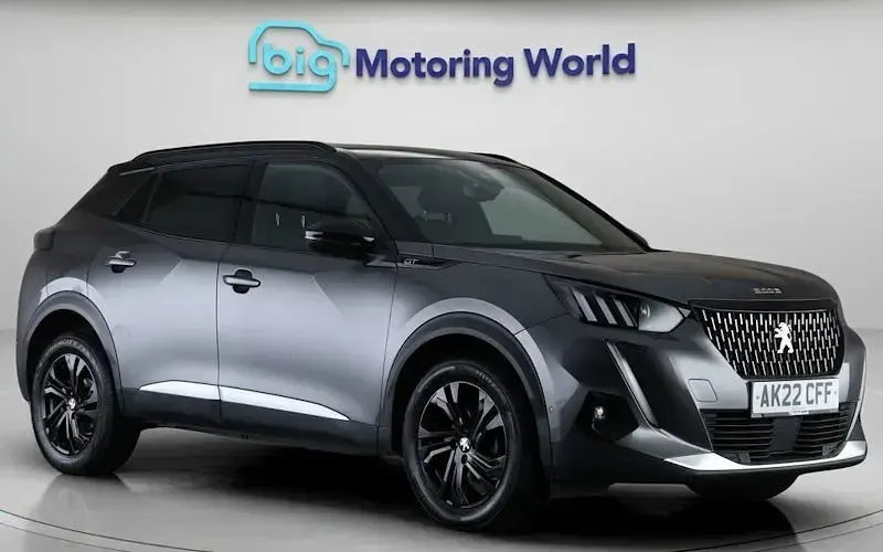 Second-hand Peugeot 2008 GT 131 CP (96 kW) 2022 SUV