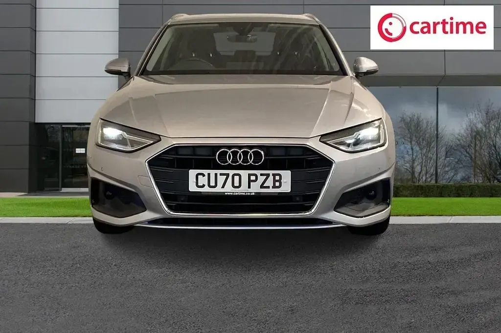 Używany Audi A4 Comfort 136 KM (100 kW) 2020 Srebrny Kombi
