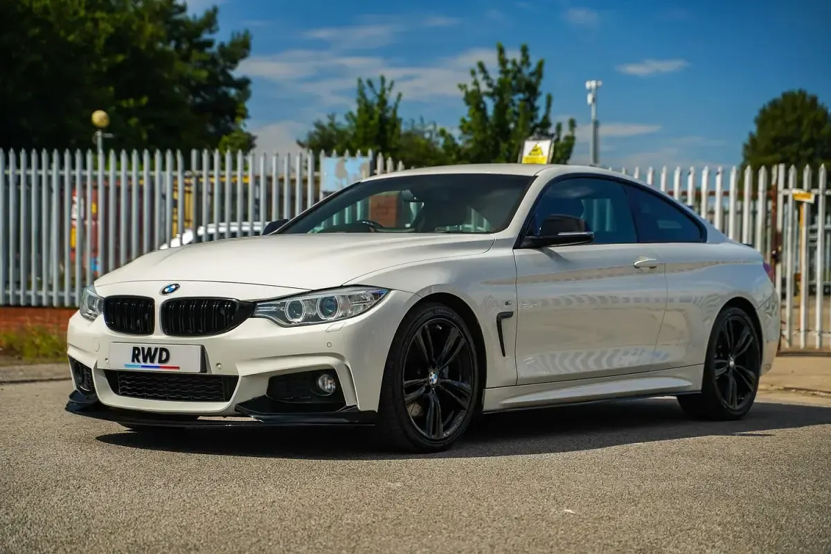 Used BMW 420 M Sport 190 HP (139 kW) 2015 White Coupe