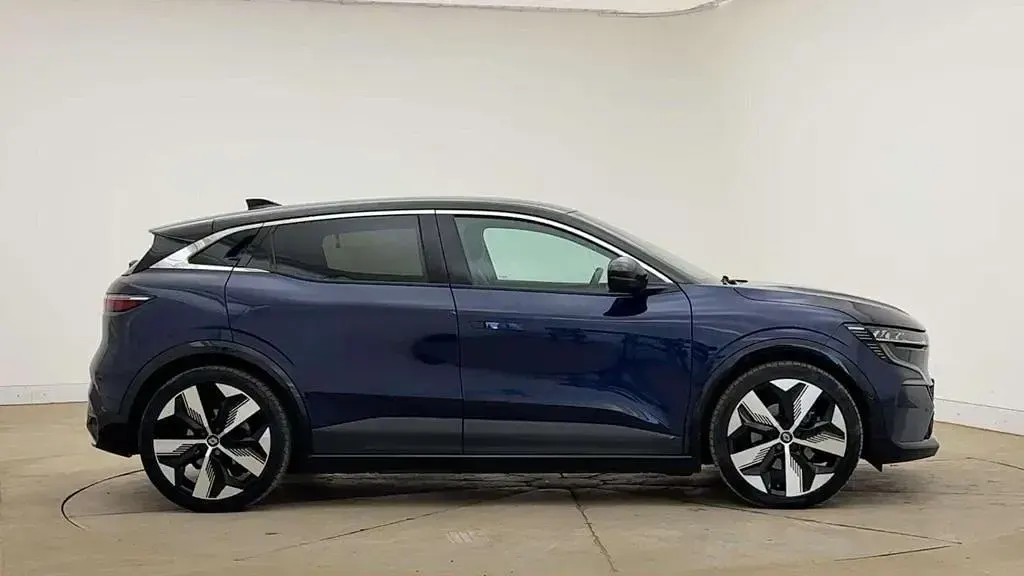 Used Renault Megane E-Tech Techno 160 kW (218 HP) 2023 Blue  Hatchback