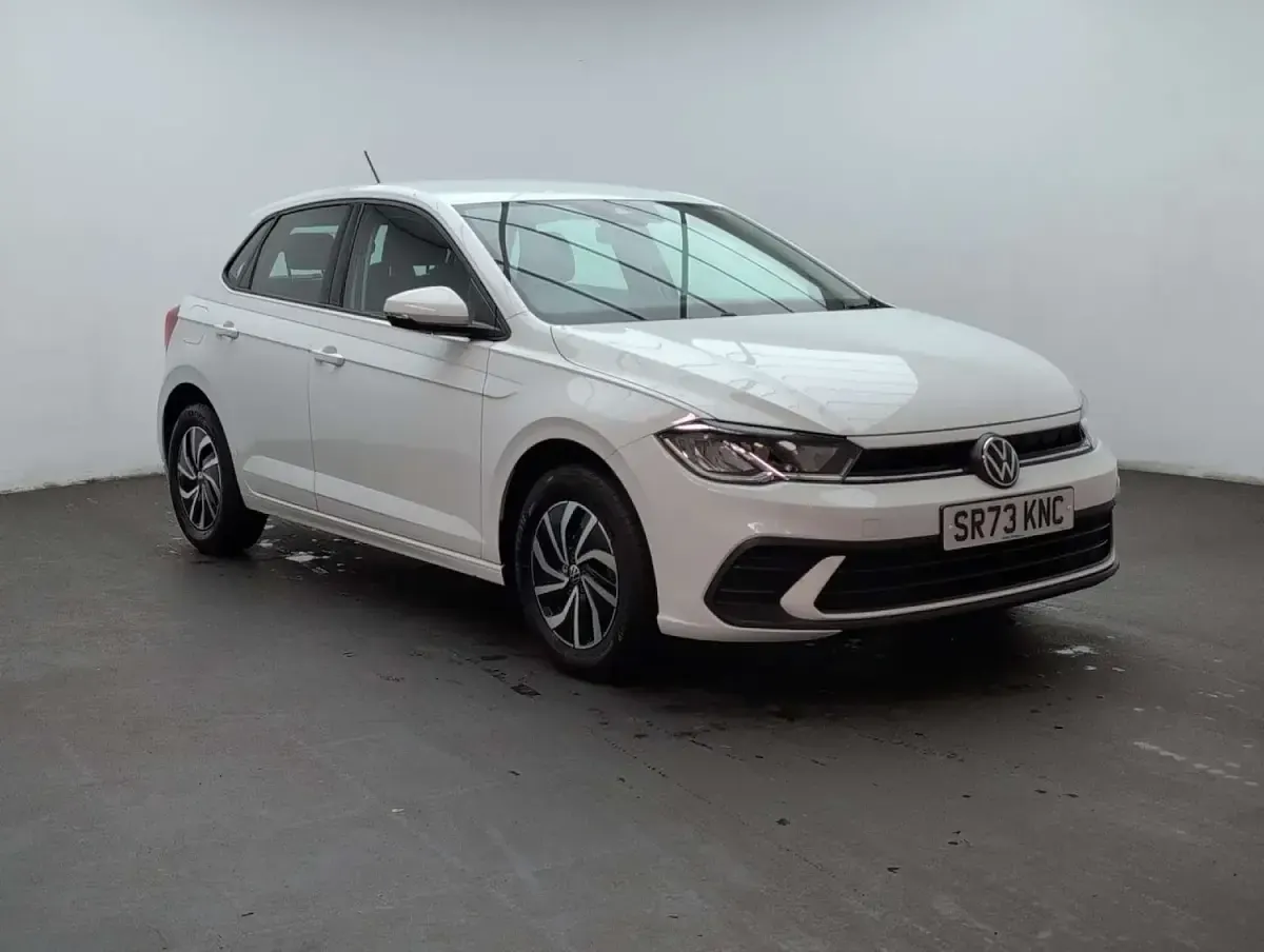 Used VW Polo Life 95 HP (69 kW) 2023 White Hatchback