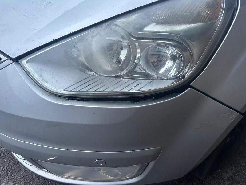 Used Ford Galaxy Zetec 2011 Silver MPV