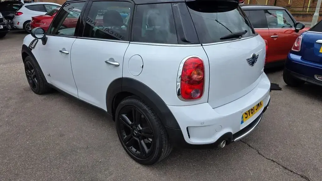 Usado Mini Cooper SD Countryman 143 CV (105 kW) 2012 Blanco SUV