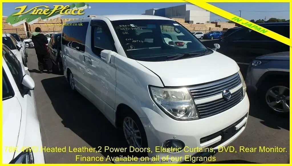 Used Nissan Elgrand Premium Edition 2009 White MPV