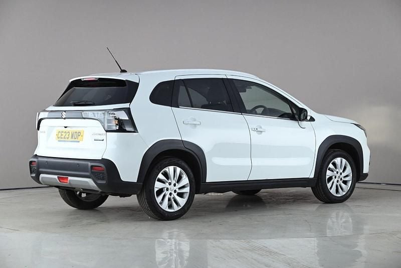 Used Suzuki SX4 2023 White Hatchback