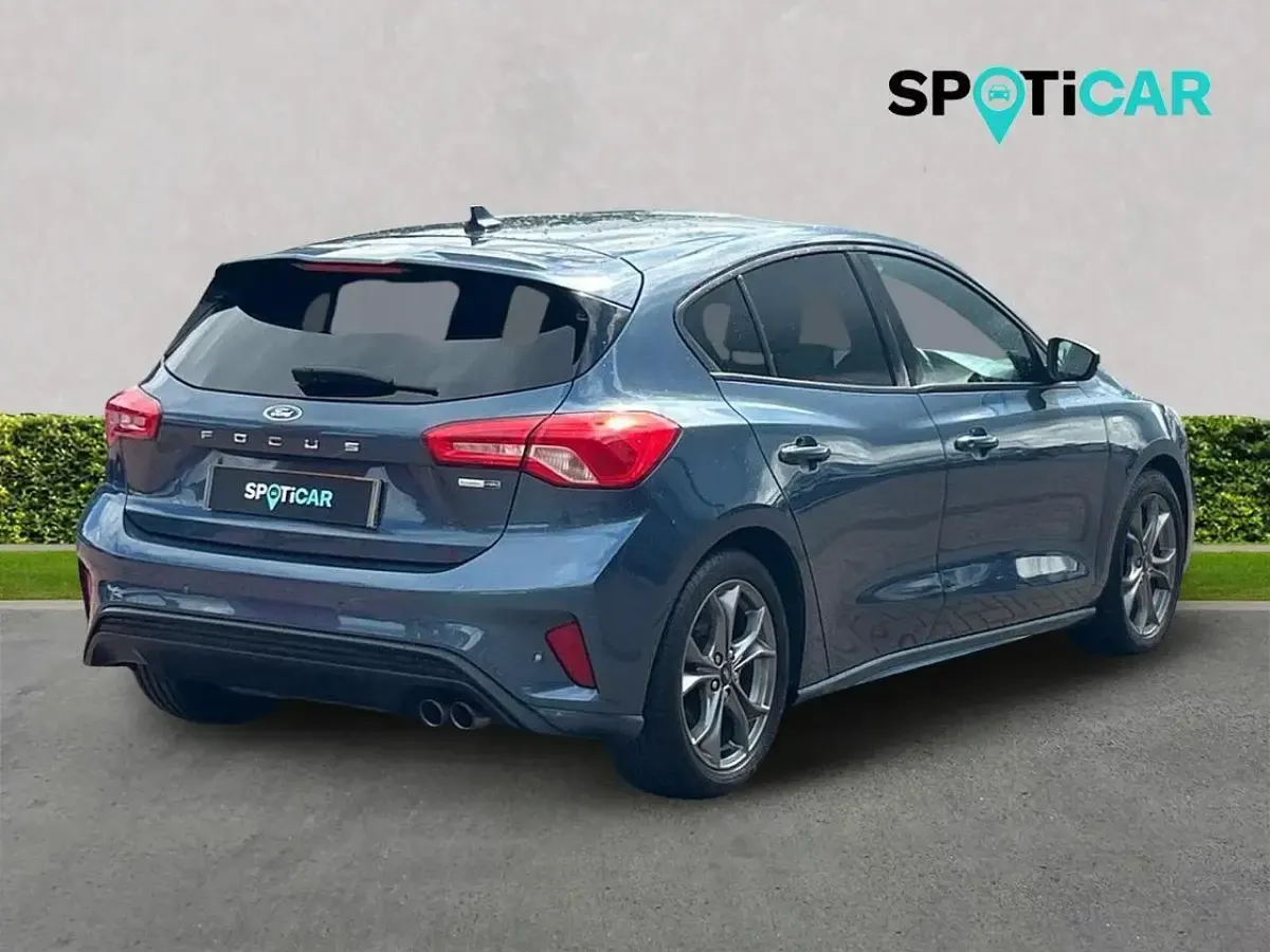 Used Ford Focus ST-Line 123 HP (90 kW) 2020 Blue Hatchback