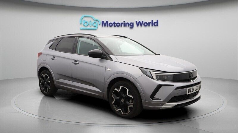Grey Used 2024 Vauxhall Grandland X Ultimate SUV | £21,700 (Good price) - Image 1/4