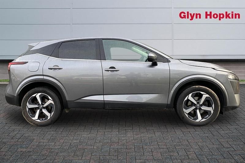 Used Nissan Qashqai N-Connecta 2022 Grey SUV