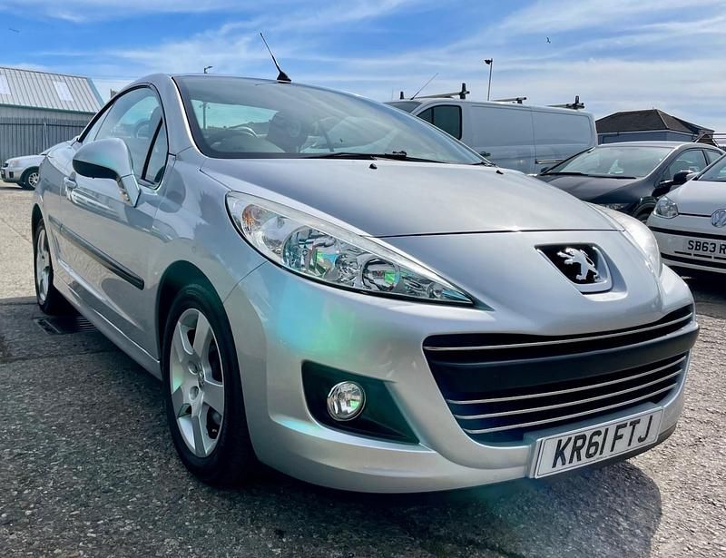 Used Peugeot 207 Sport 110 HP (80 kW) 2012 Silver Cabriolet
