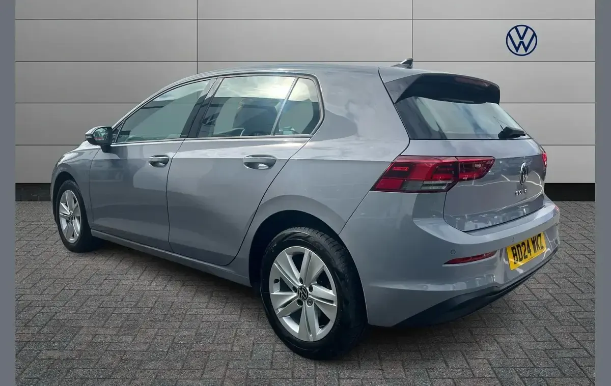 Used VW Golf VIII Life 130 HP (95 kW) 2024 Grey Hatchback