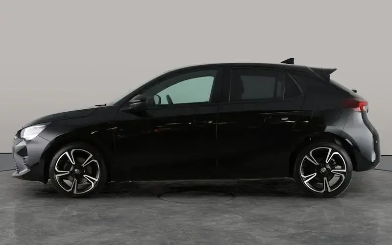 Used Vauxhall Corsa Edition 131 HP (96 kW) 2022 Black Hatchback